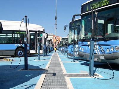 Мадрид - 400 автобусов, заправляемых за сутки